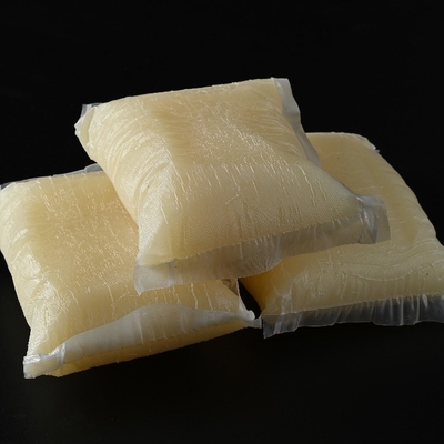 acheter Fonte chaude CAS No adhésif de polyoléfine blanche comme le lait. 9009-54-5 forme d'oreiller de bloc online manufacture